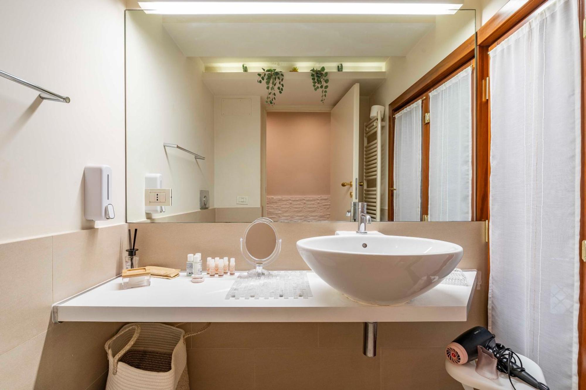 Ca' Pestrin Suite House - San Marco Square Venecia Exterior foto