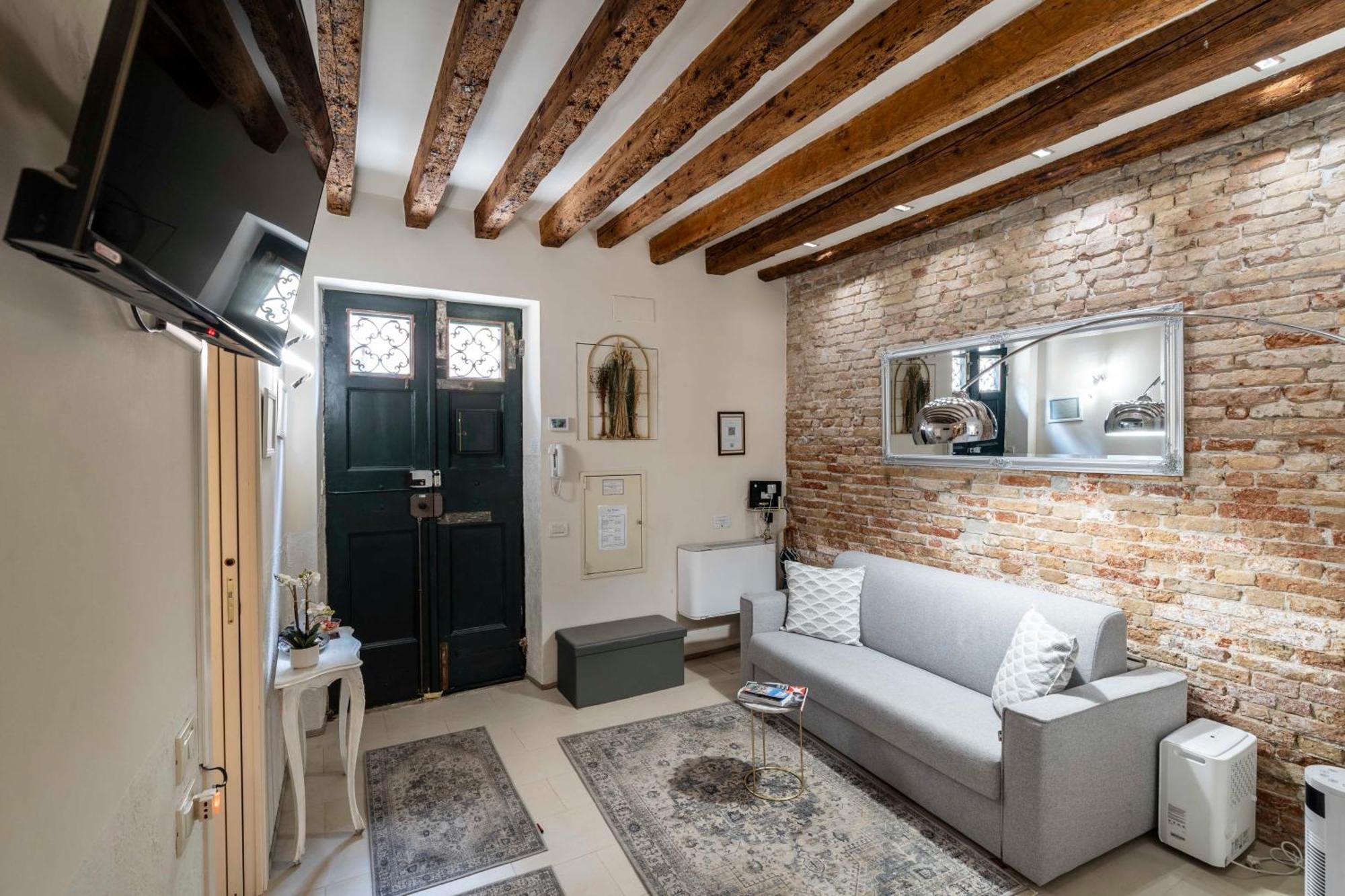 Ca' Pestrin Suite House - San Marco Square Venecia Exterior foto
